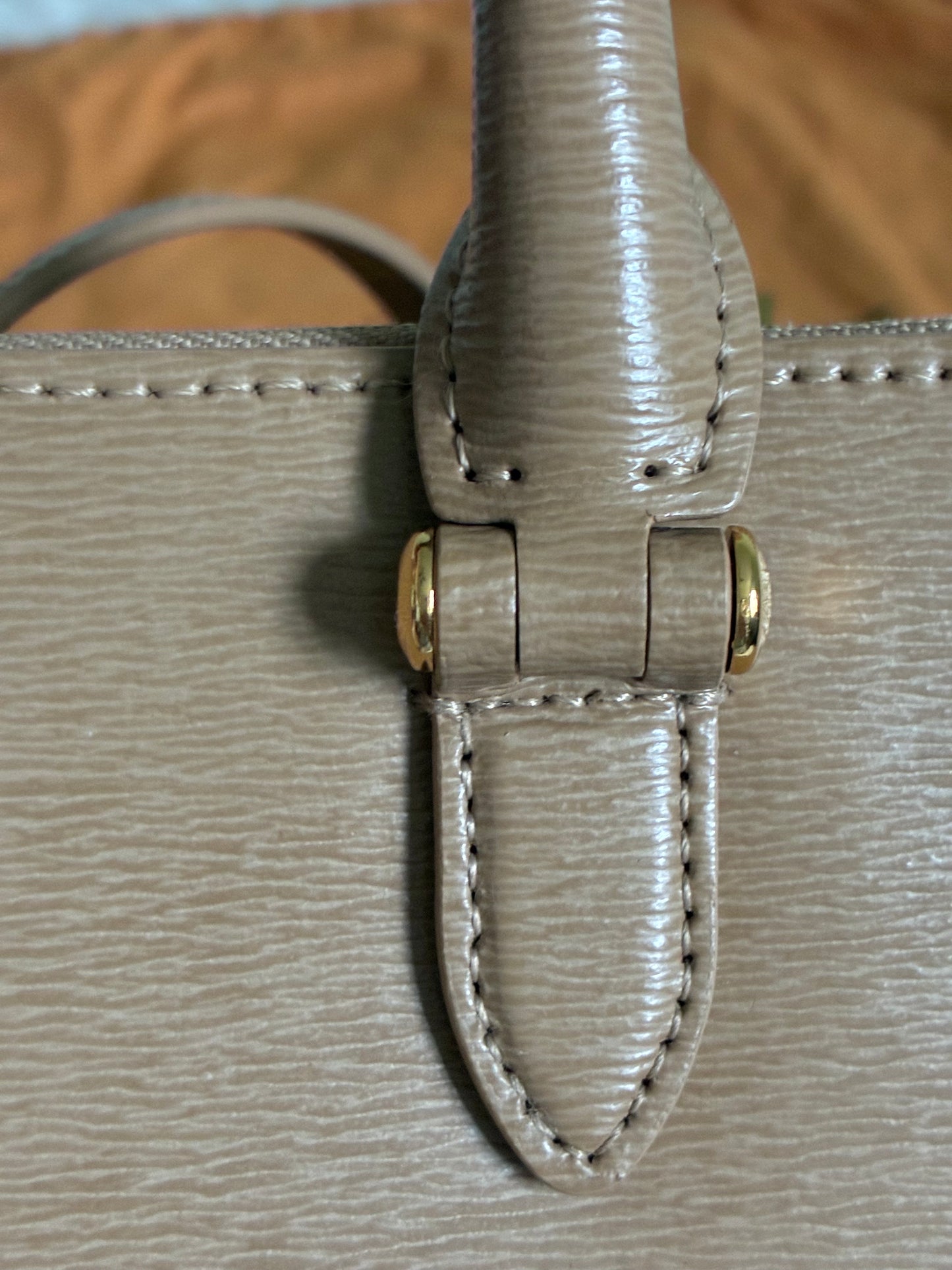- Bolso satchel Lauren Ralph Lauren