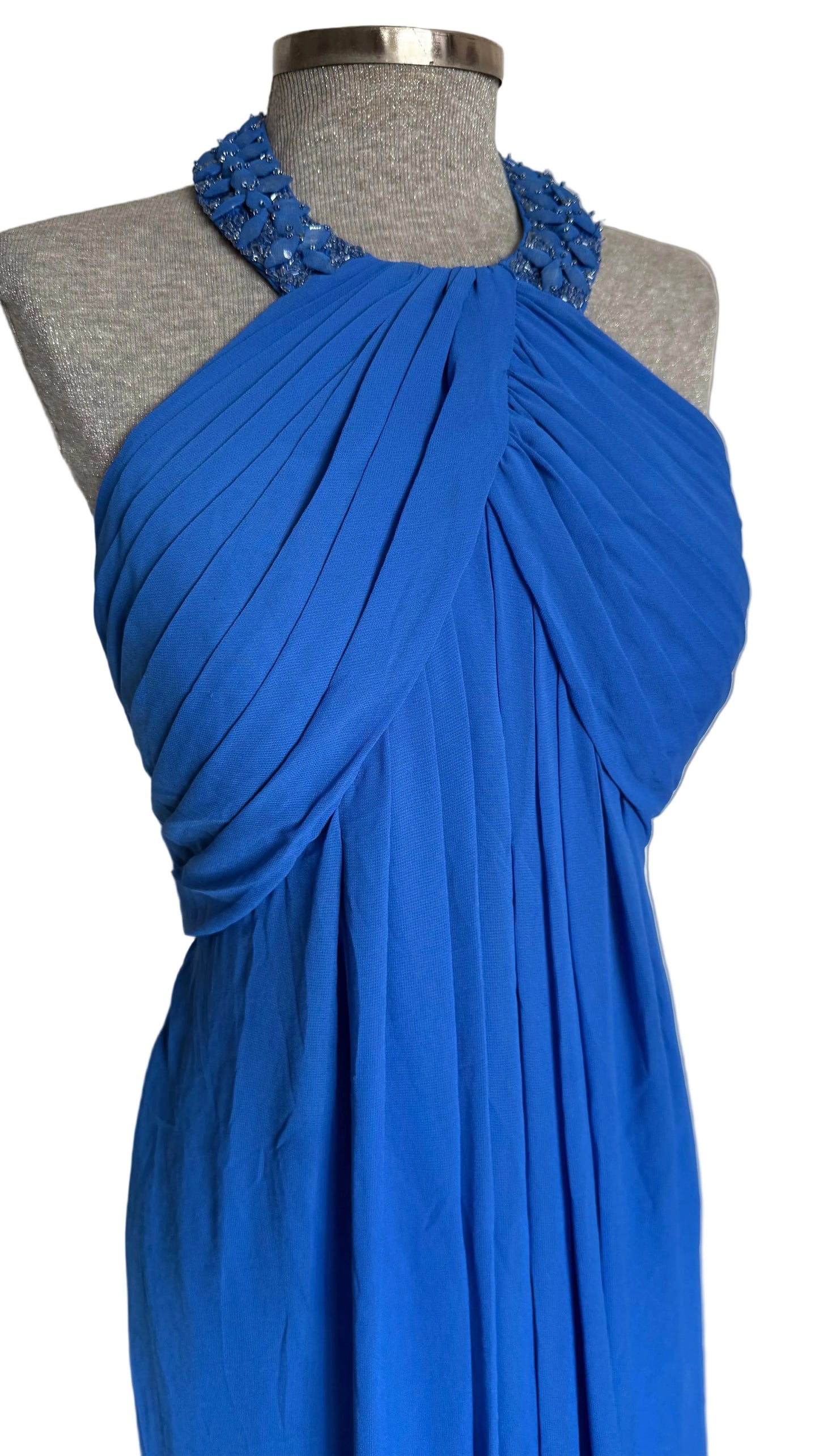 - Vestido halter Pronovias Barcelona • Talla M
