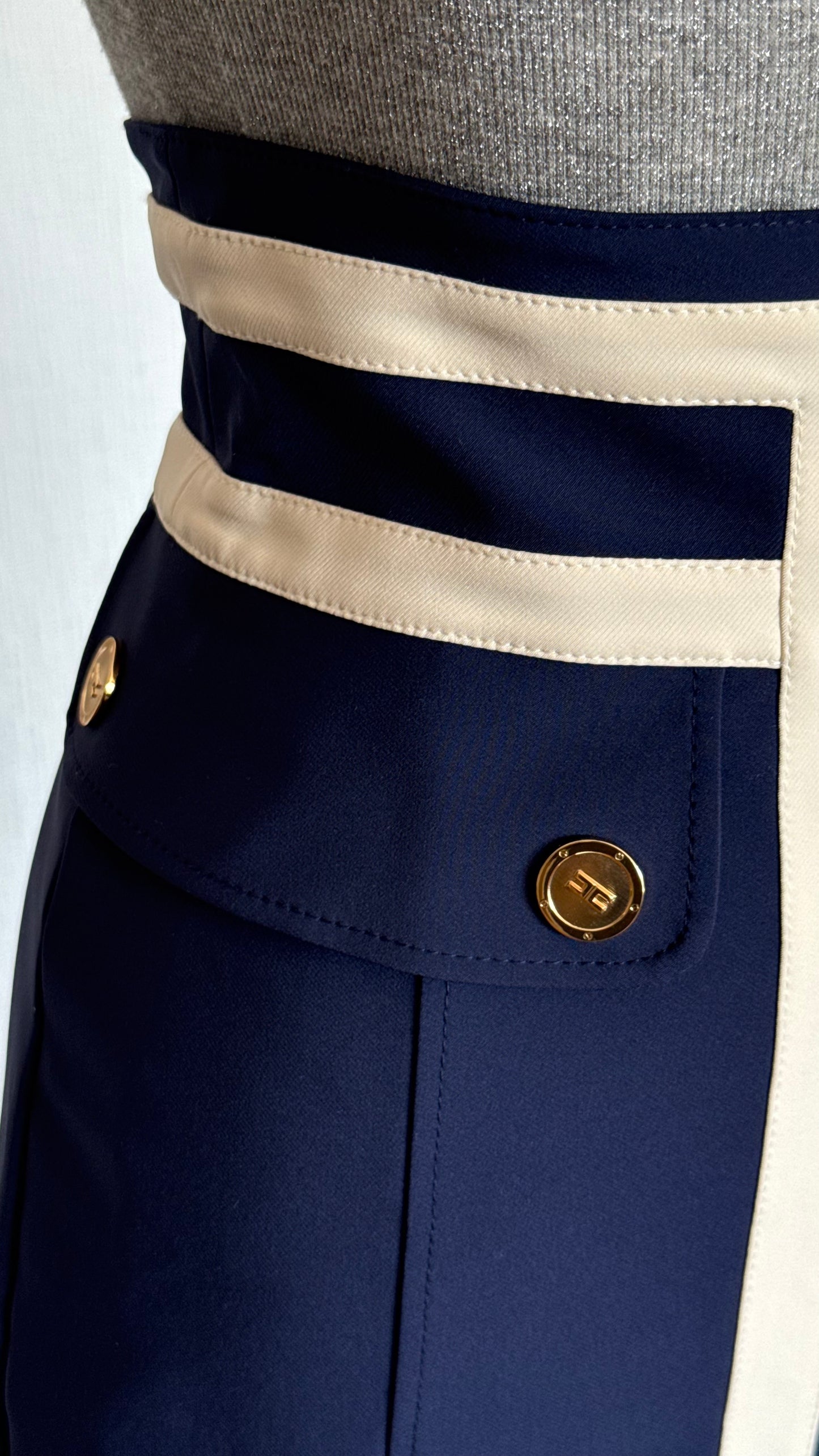 Falda lápiz Elisabetta Franchi • Talla M
