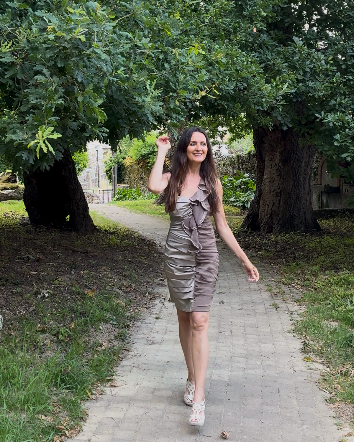 Vestido asimétrico Rinascimiento • Talla M