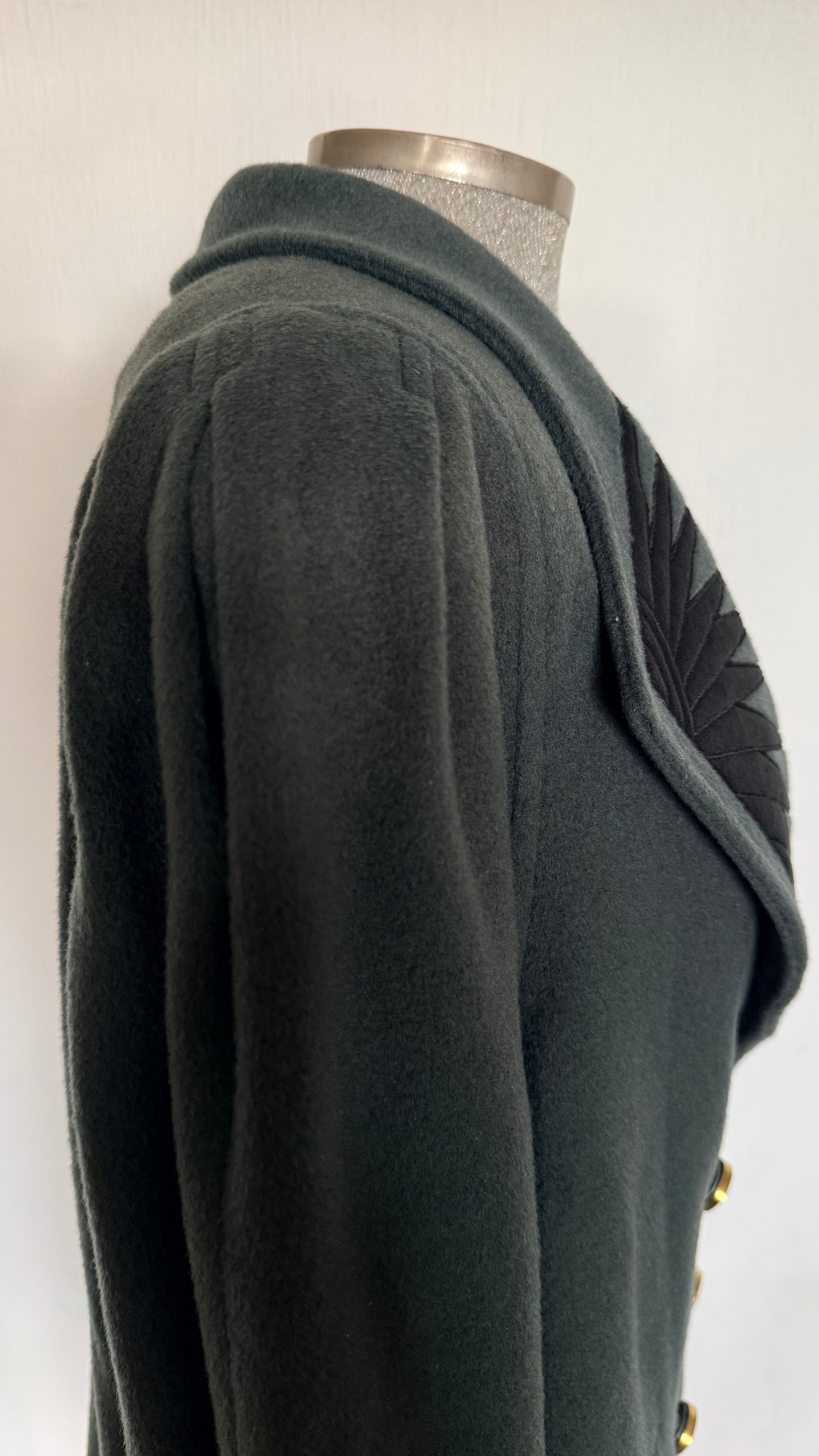 Abrigo vintage cashmere, mohair y lana verde grisáceo • Talla XL