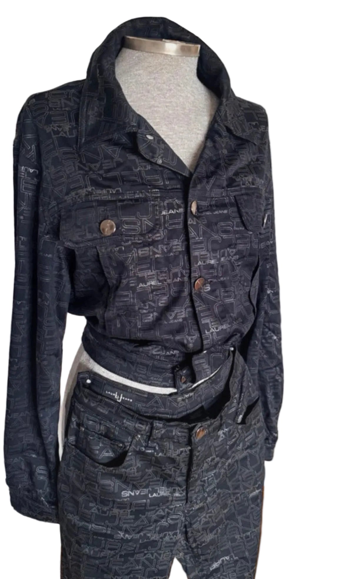 Conjunto monograma Laurèl Jeans • Talla XS