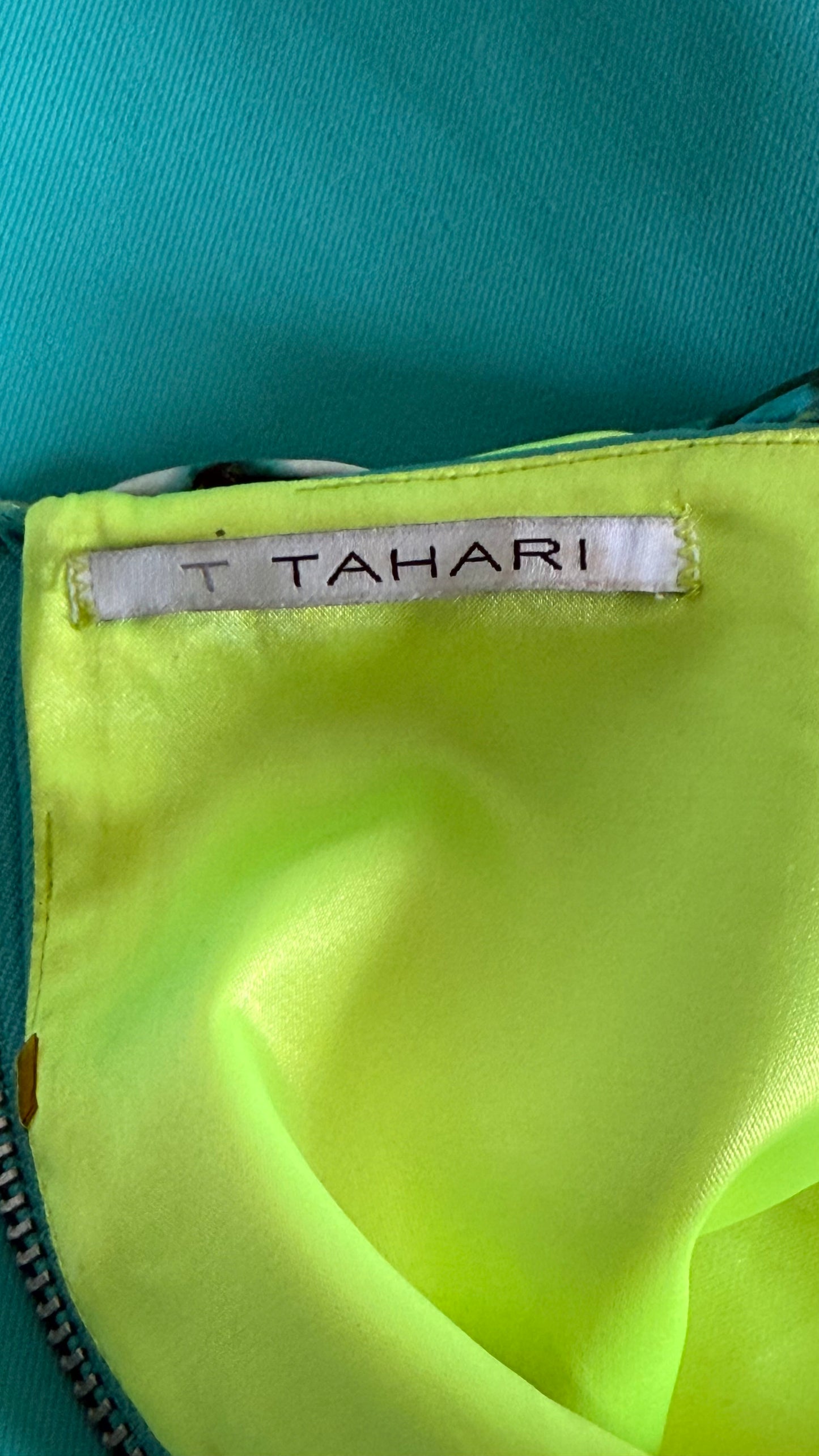 Vestido midi Tahari • Talla L