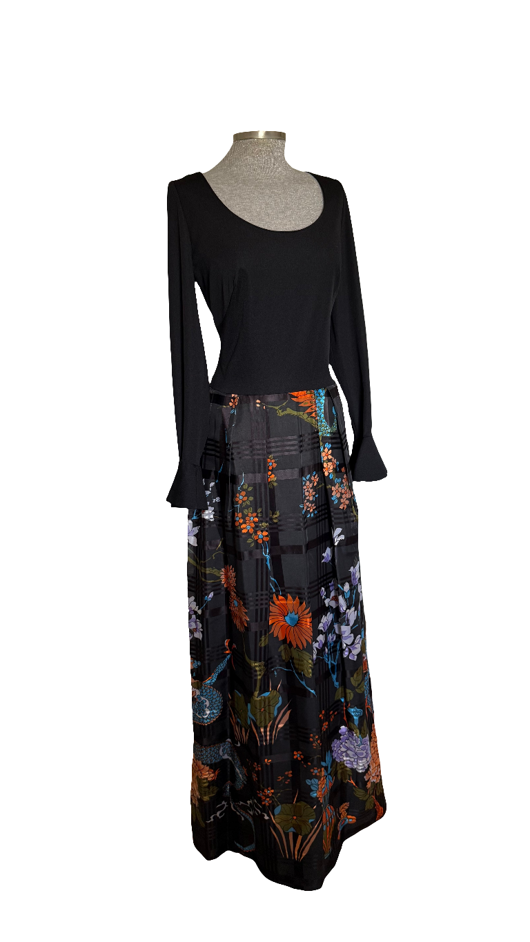 Vestido largo estampado oriental • Talla L