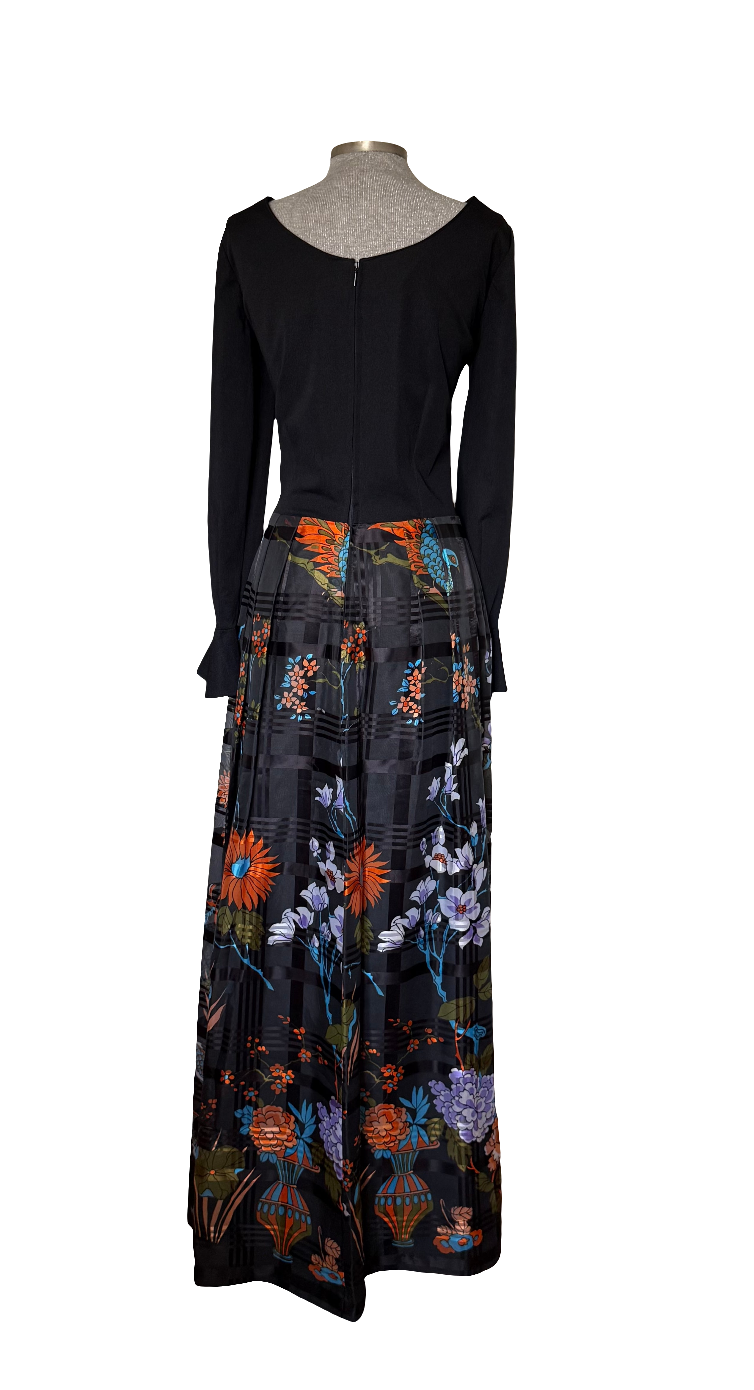 Vestido largo estampado oriental • Talla L