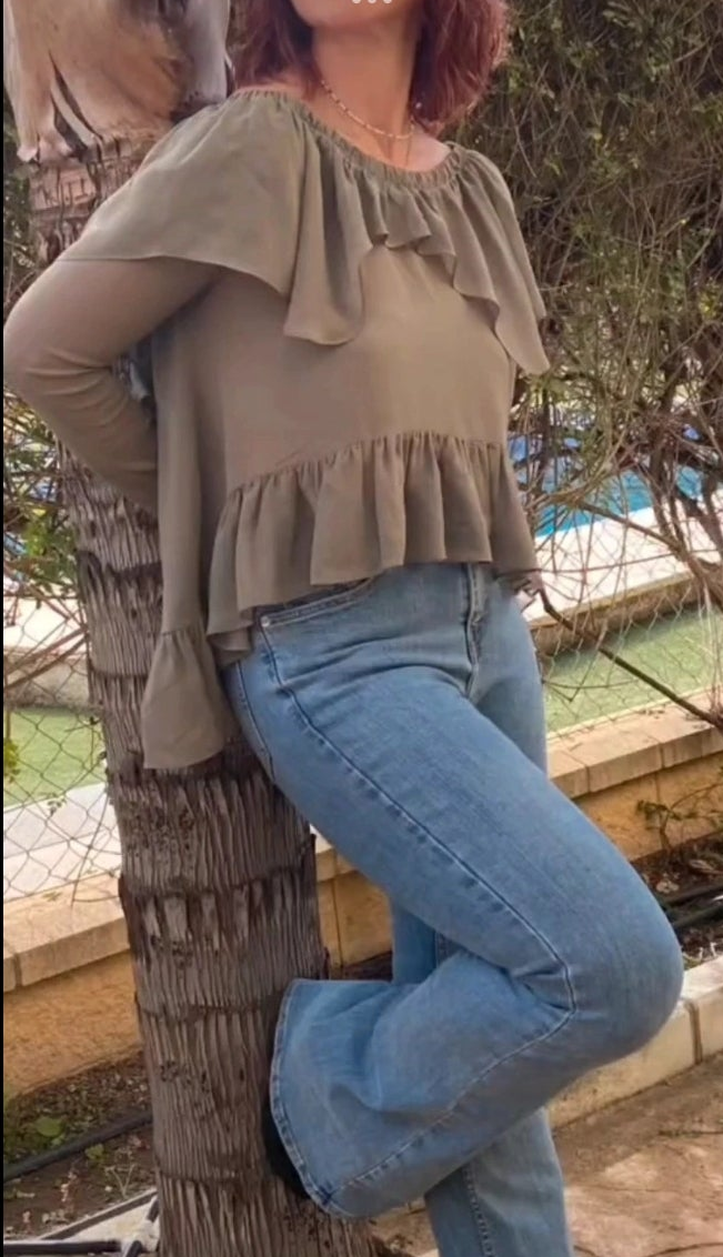 Blusa volantes Intropia • Talla M