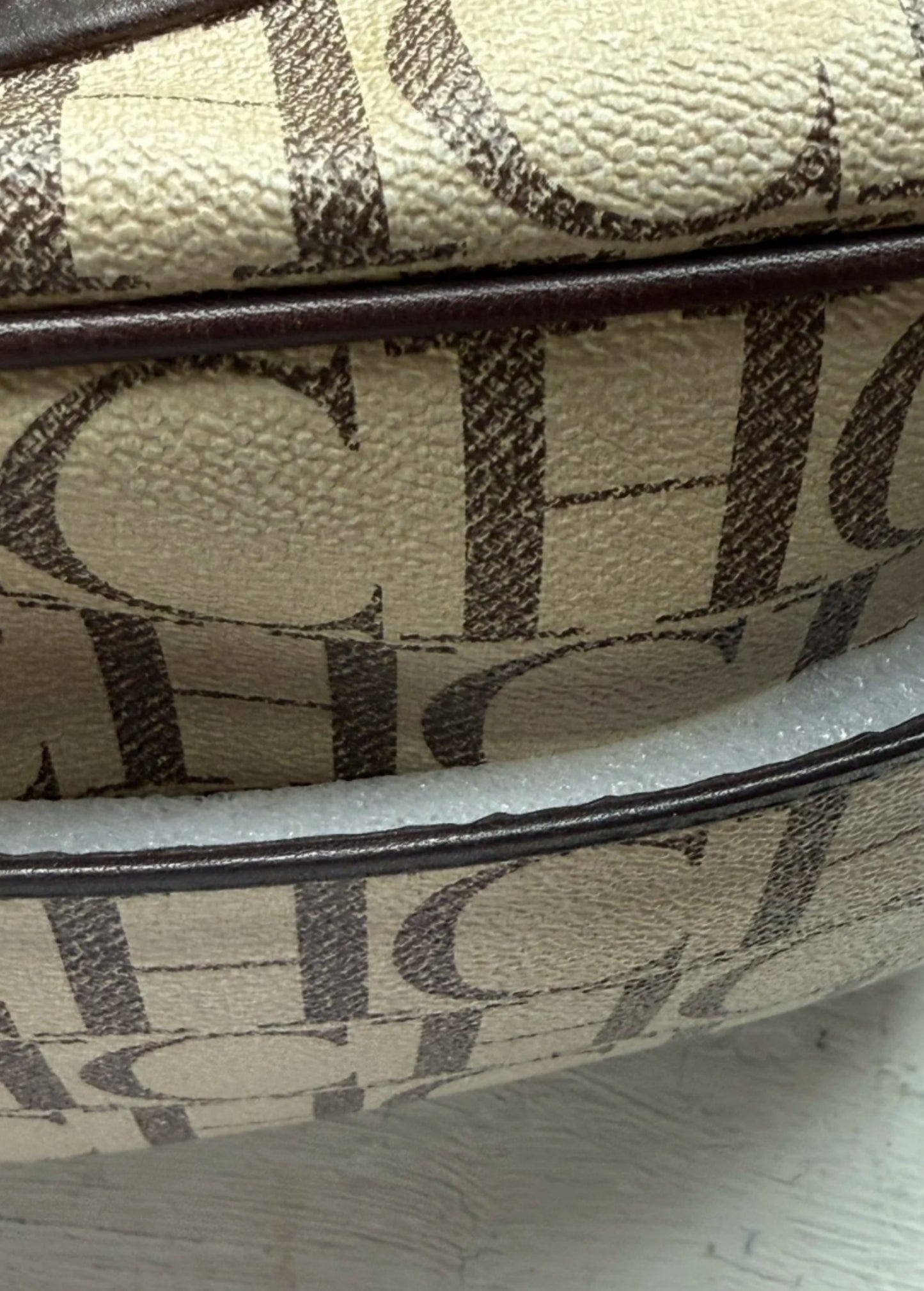 Bolso bandolera cuero Carolina Herrera