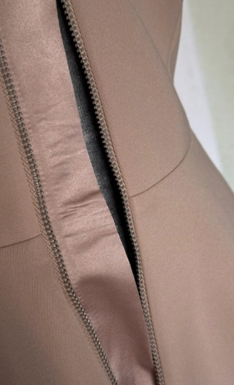 Vestido nude True Decadence • Talla M