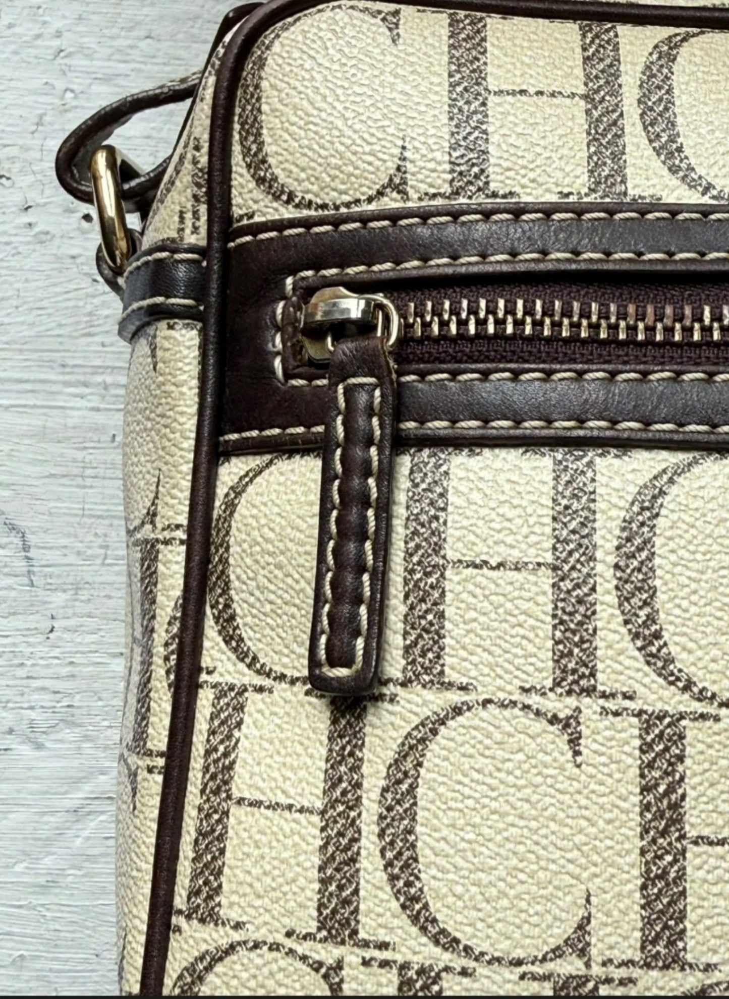 Bolso bandolera cuero Carolina Herrera