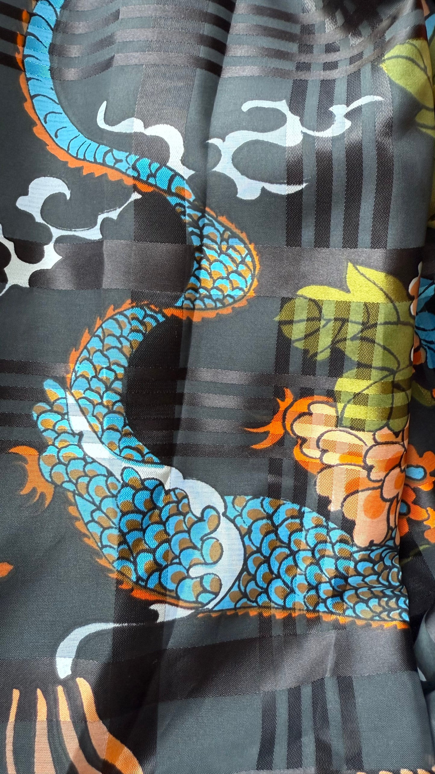 Vestido largo estampado oriental • Talla L